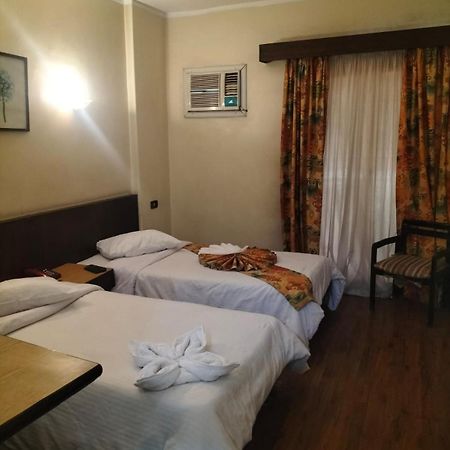 King Hotel Cairo Giza Esterno foto
