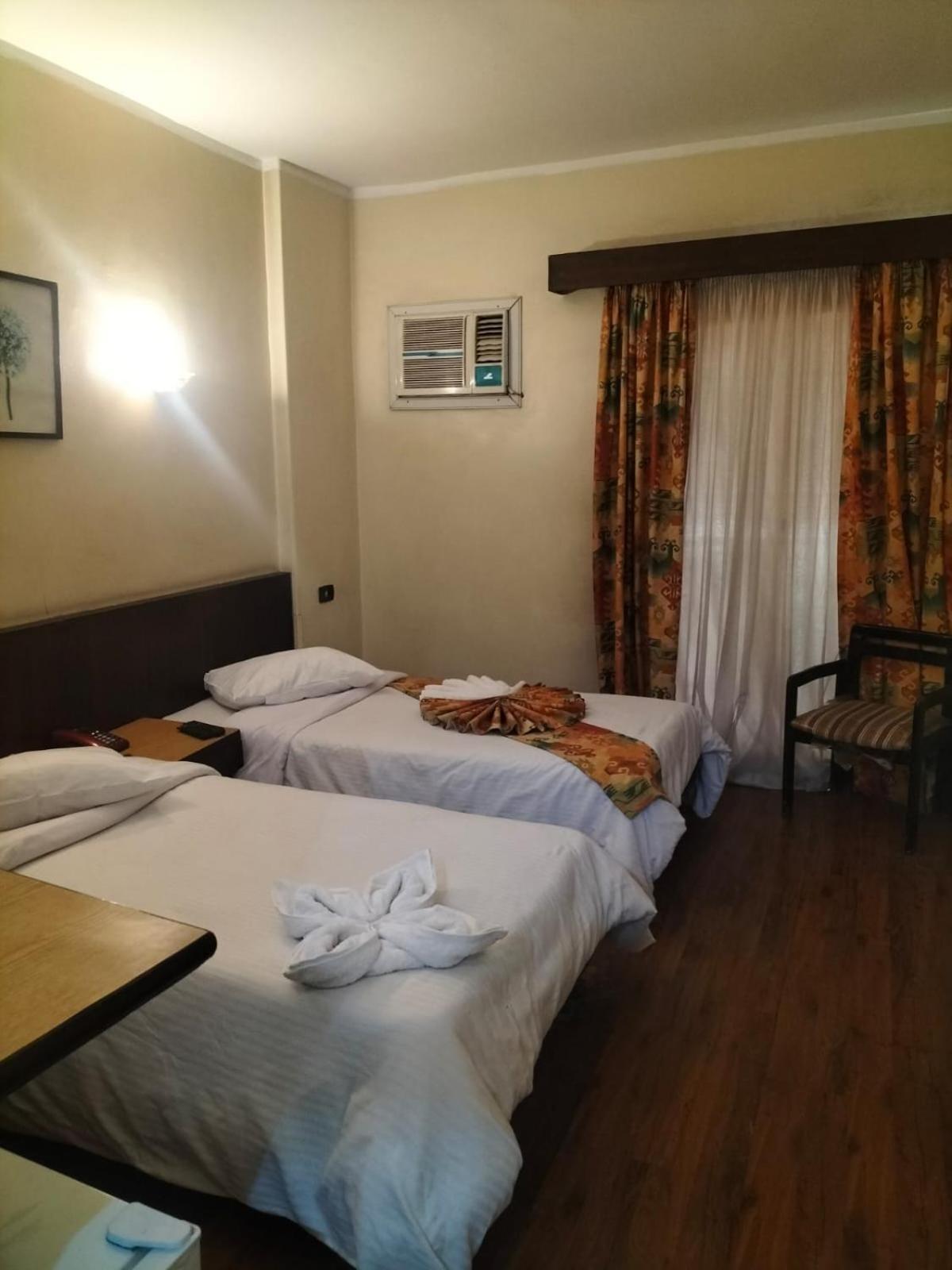 King Hotel Cairo Giza Esterno foto