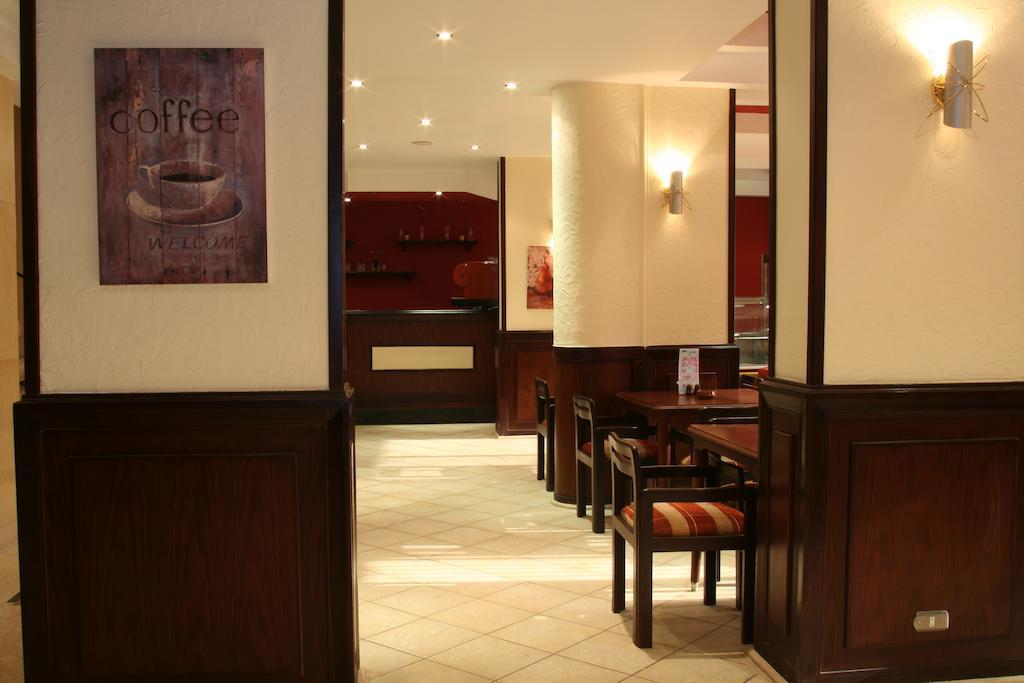 King Hotel Cairo Giza Esterno foto