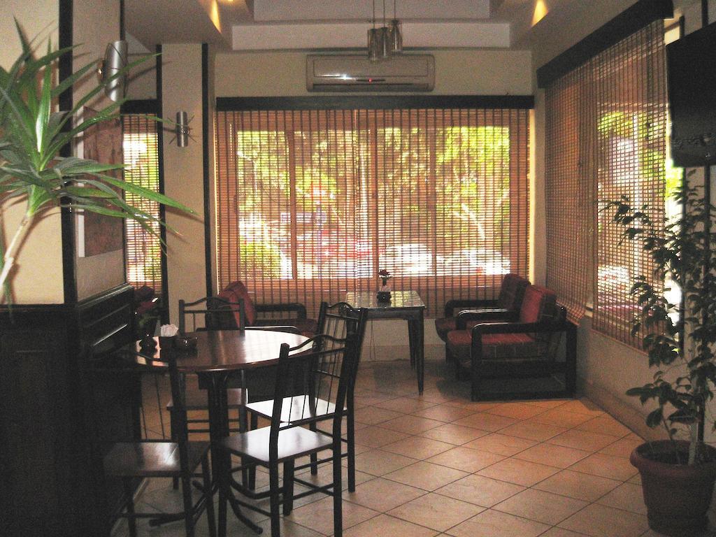 King Hotel Cairo Giza Esterno foto